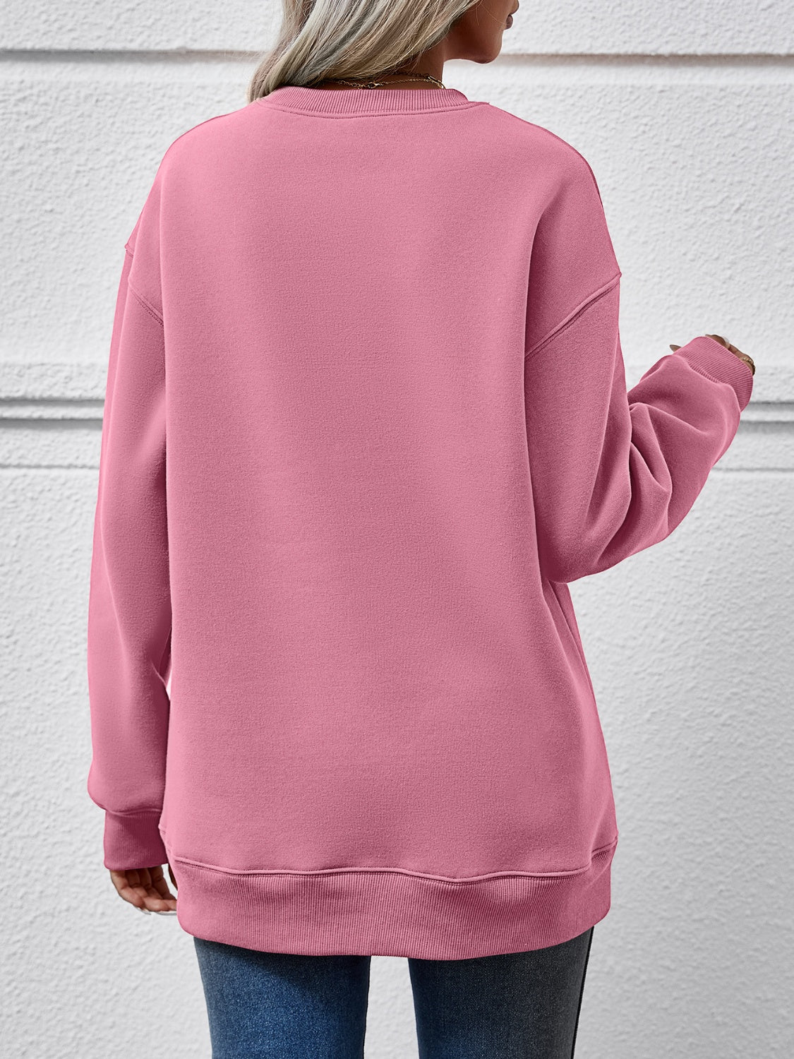 Merry Christmas Letter Graphic Round Neck Sweatshirt