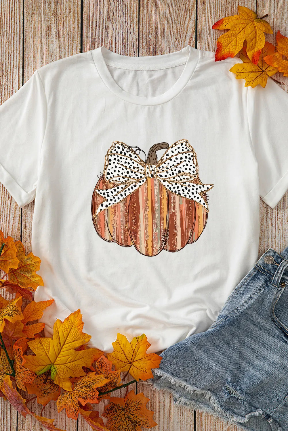 Full Size Pumpkin with Bow Round Neck Short Sleeve T-Shirt