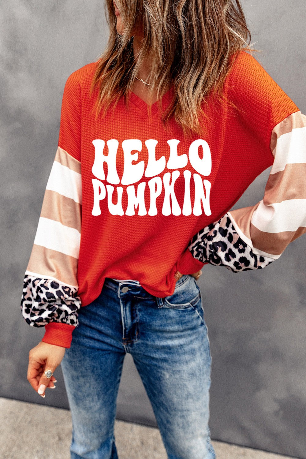 HELLO PUMPKIN Letter Graphic V-Neck Long Sleeve Top