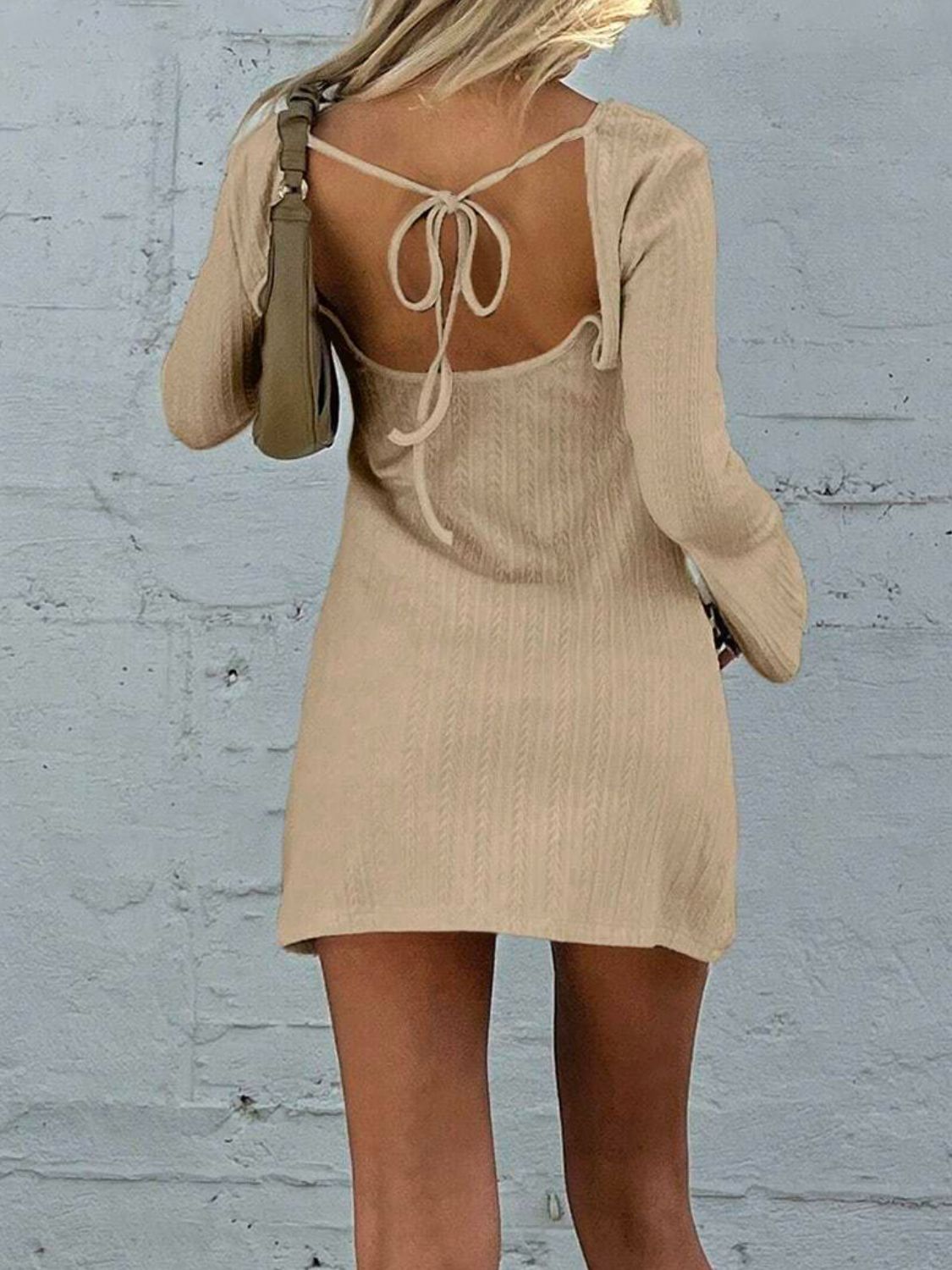 Backless Round Neck Long Sleeve Mini Dress