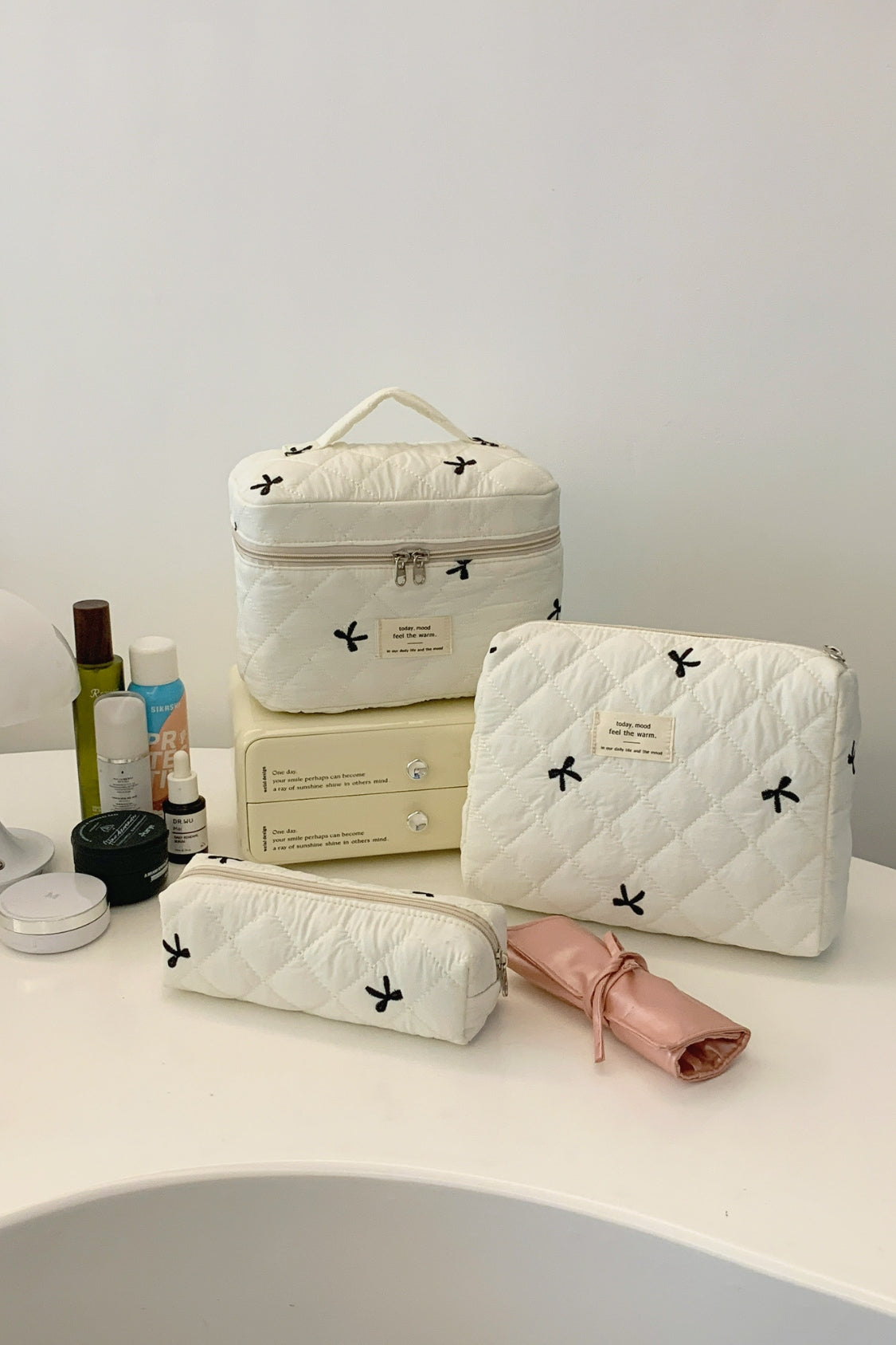 3 Piece Bow Quilted Cloth Storage Bag Set