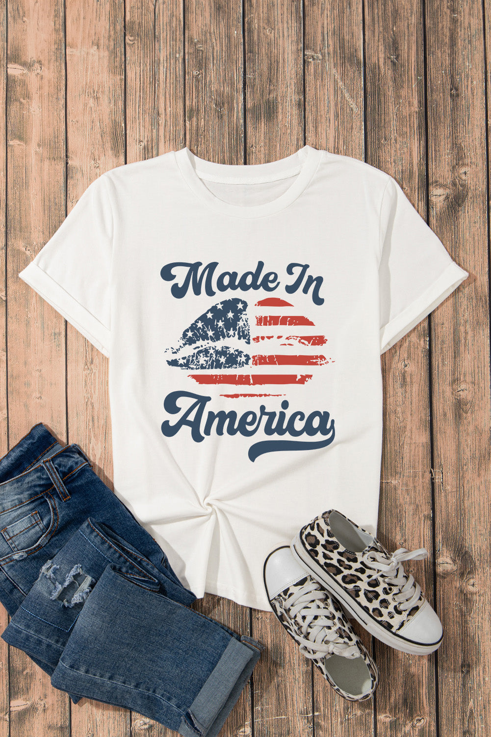 MADE IN AMERICA Lips Graphic Round Neck Short Sleeve T-Shirt