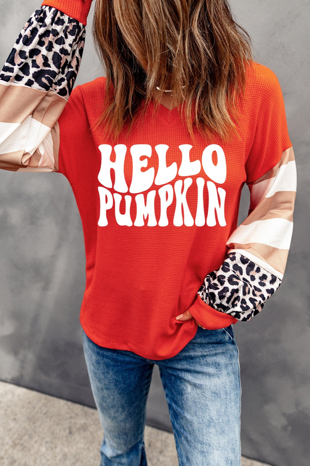 HELLO PUMPKIN Letter Graphic V-Neck Long Sleeve Top