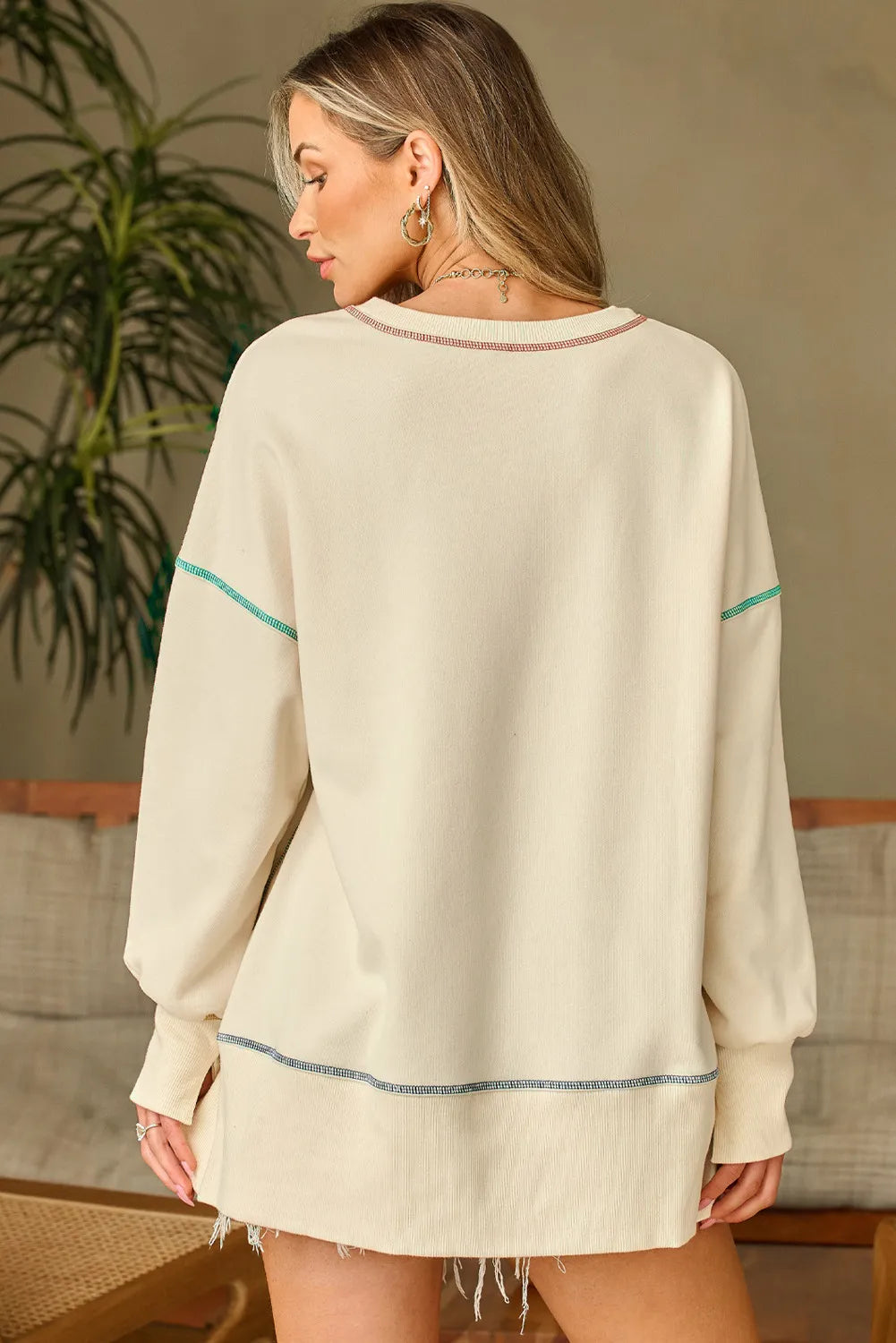 GIVING THANKS TO THE LORD High-Low Contrast Stitching Round Neck Sweatshirt