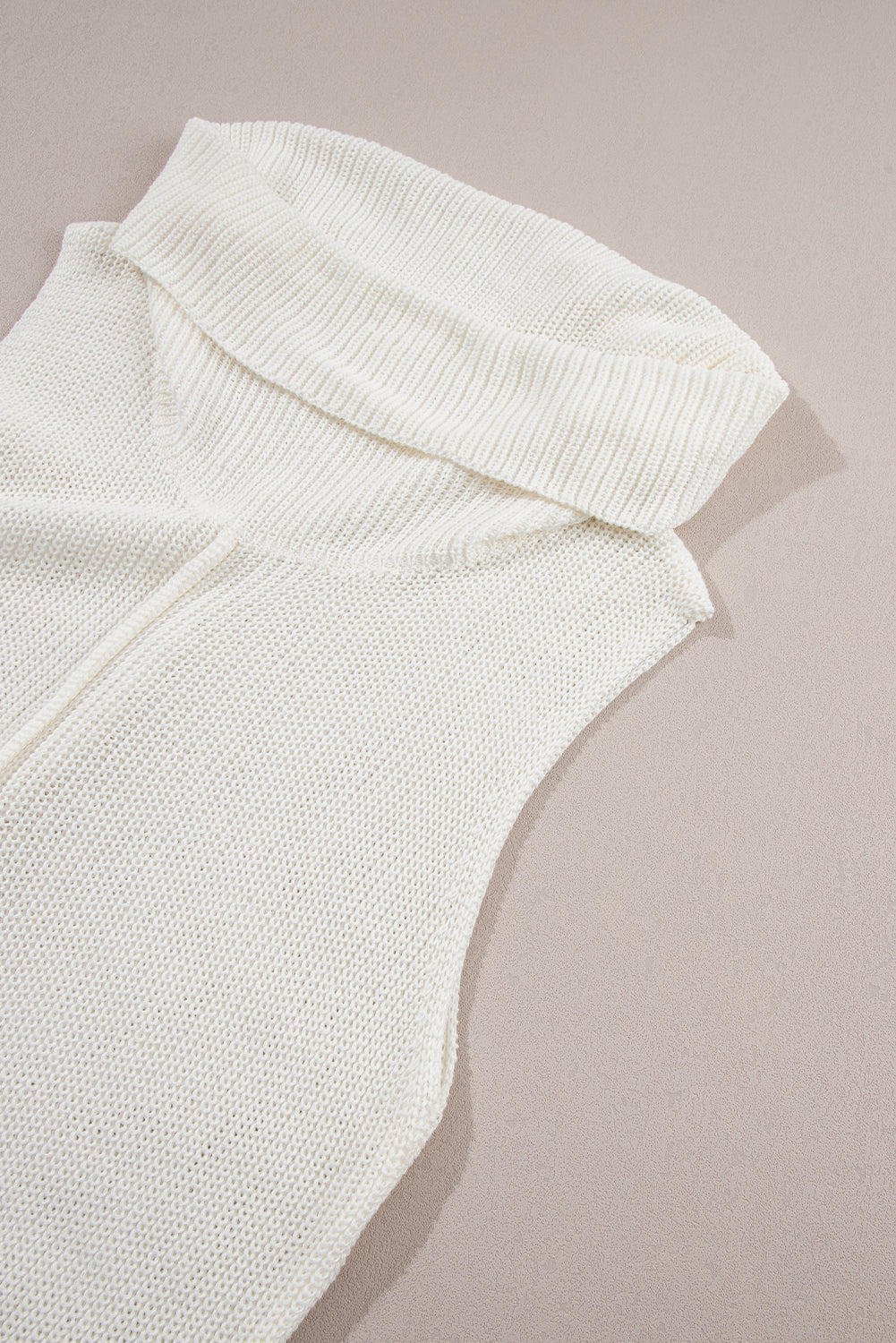 Central Seam Turtleneck Sleeveless Sweater Vest