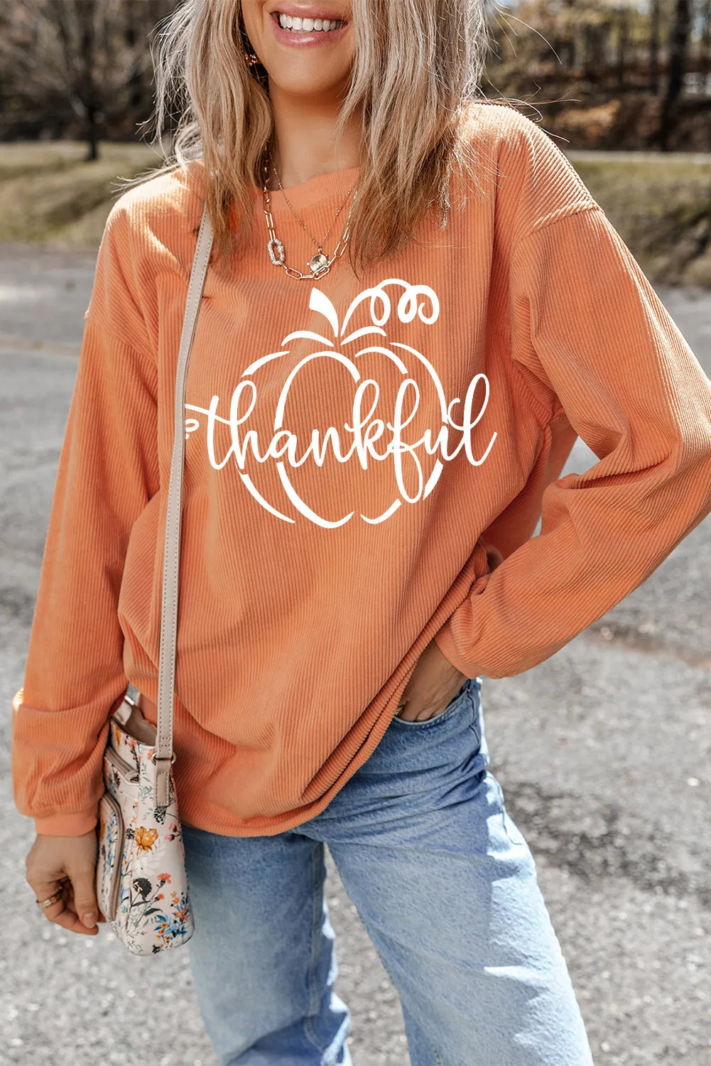 THANKFUL Pumpkin Graphic Round Neck Long Sleeve Sweatshirt