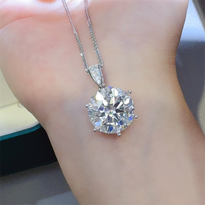 10 Carat Moissanite 925 Sterling Silver Pendant Necklace