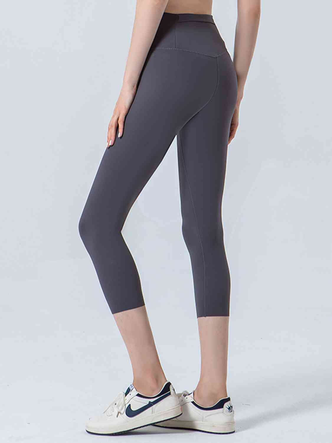 F.S. Lu Wide Waistband Cropped Sports Leggings